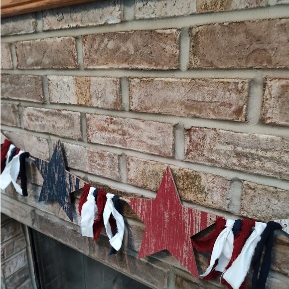Rustic Americana Wooden Star & Rag Tassel Garland, 6' - Picture 3 of 4